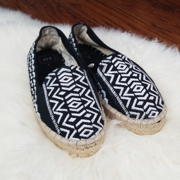 GAP Espadrilles Shoes - Picture 1 of 6